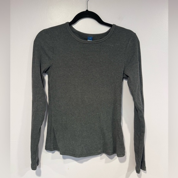 Old Navy Tops - Grey ribbed old navy long sleeve